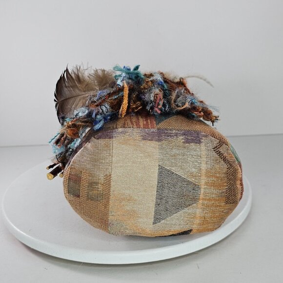 Handcrafted Nature Spirit Doll Witch Shaman Feathers Fur Shells Yarn Accents - Picture 5 of 10